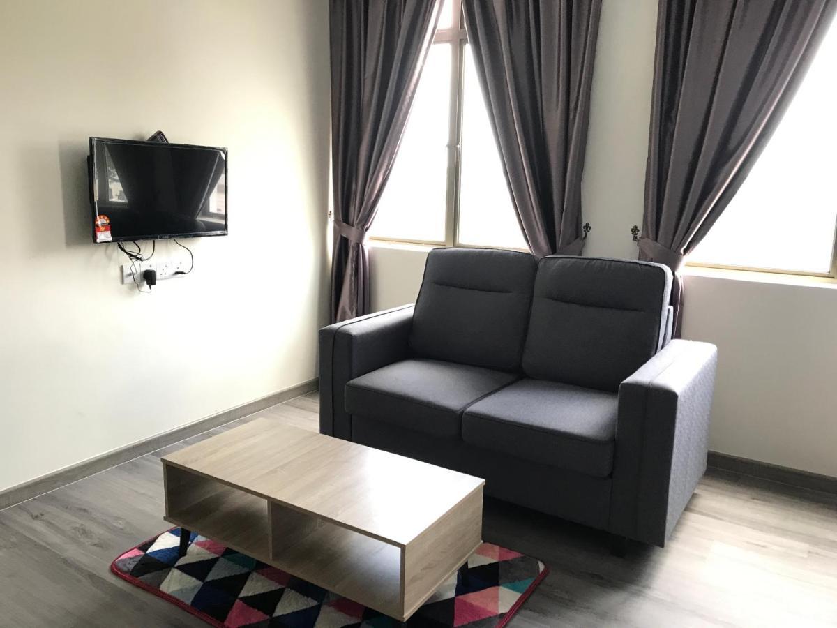 Oyo 90506 Z Stay Inn Hotel Simpang Renggam Εξωτερικό φωτογραφία