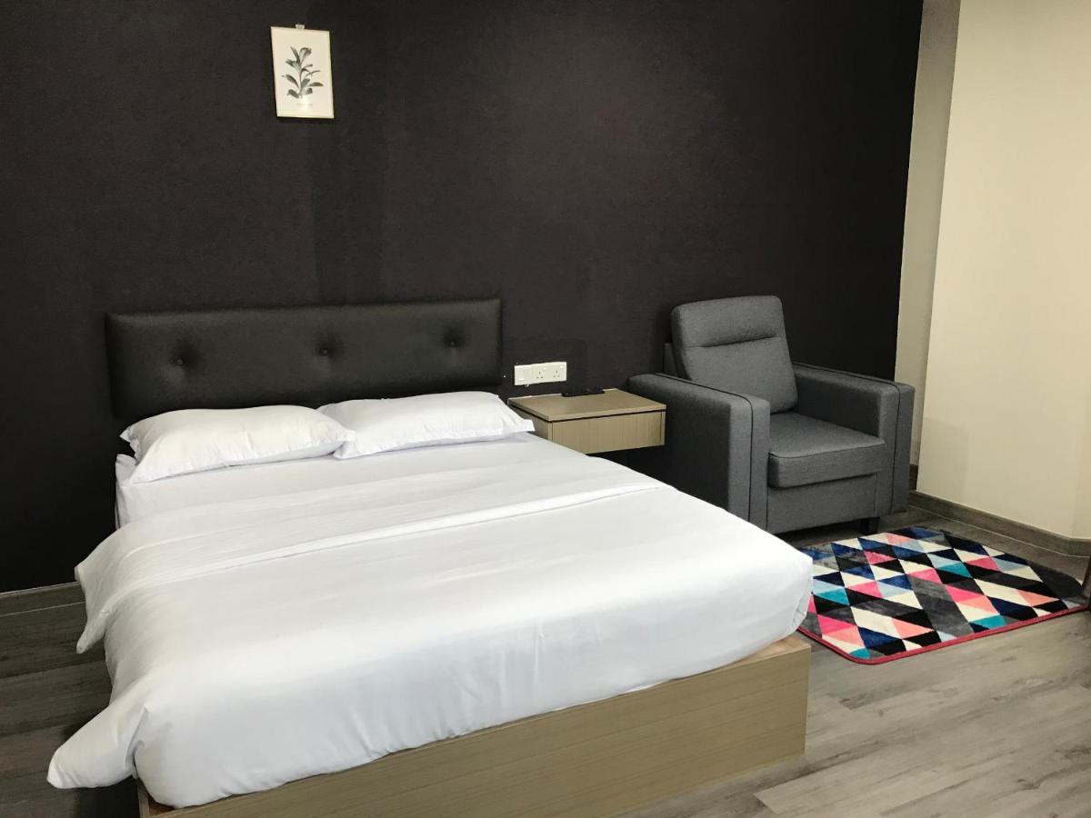 Oyo 90506 Z Stay Inn Hotel Simpang Renggam Εξωτερικό φωτογραφία