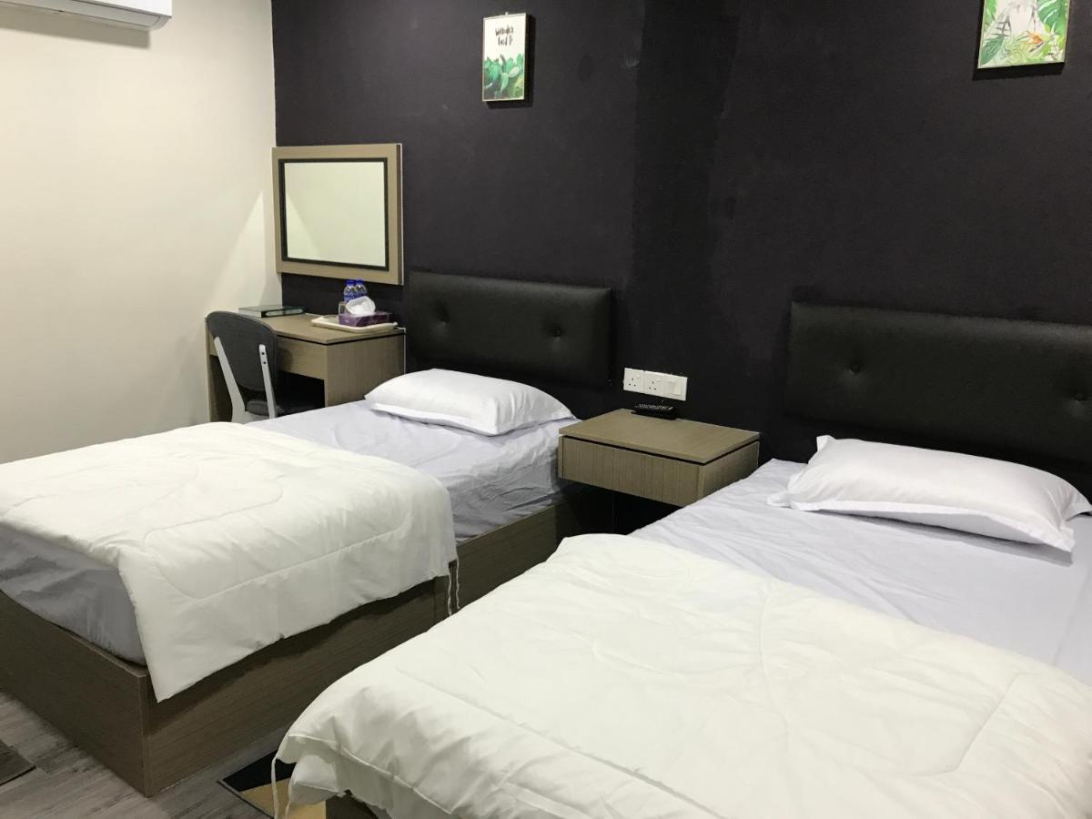 Oyo 90506 Z Stay Inn Hotel Simpang Renggam Εξωτερικό φωτογραφία