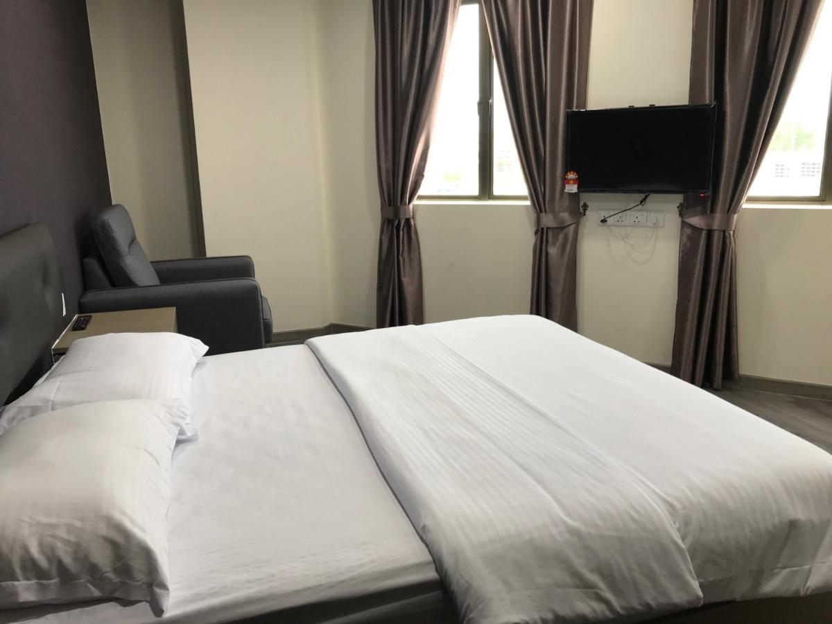 Oyo 90506 Z Stay Inn Hotel Simpang Renggam Εξωτερικό φωτογραφία