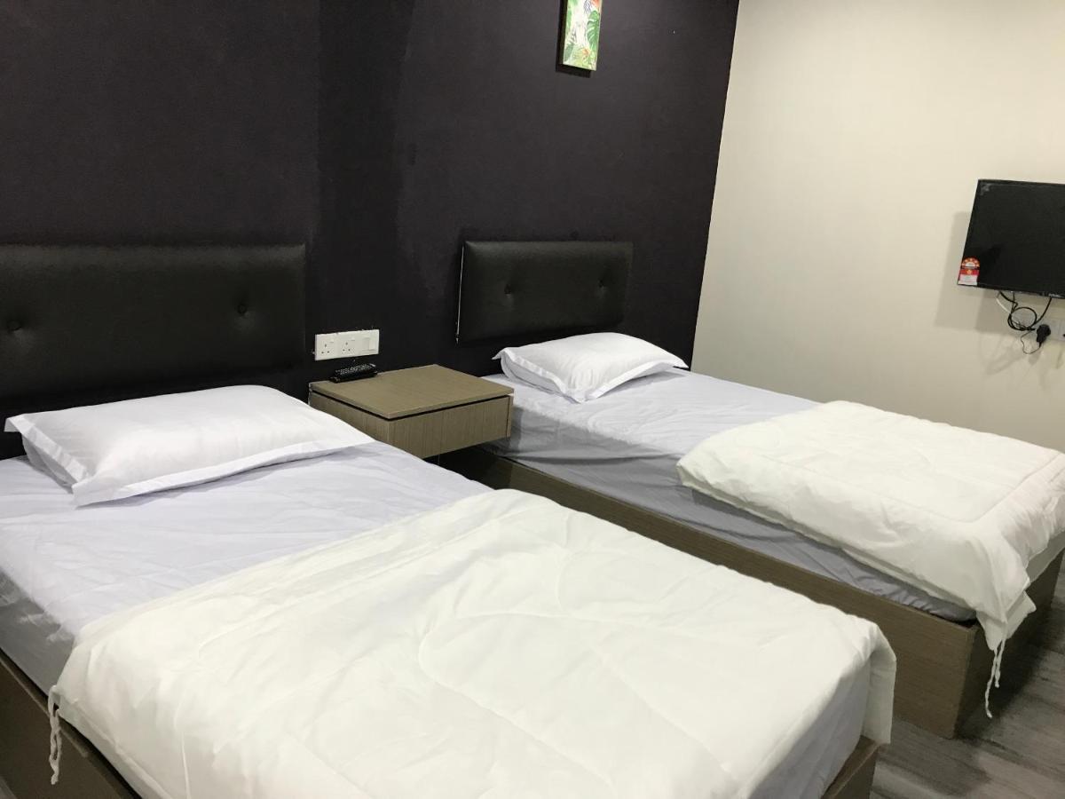 Oyo 90506 Z Stay Inn Hotel Simpang Renggam Εξωτερικό φωτογραφία