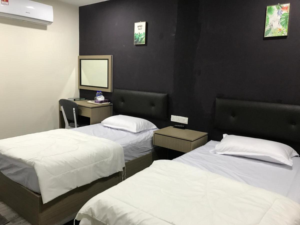 Oyo 90506 Z Stay Inn Hotel Simpang Renggam Εξωτερικό φωτογραφία
