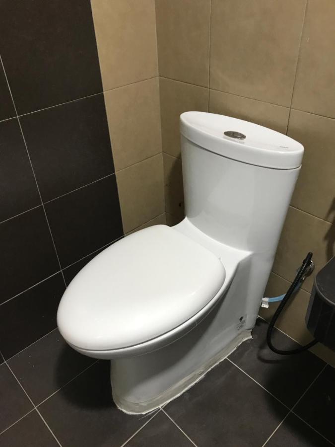 Oyo 90506 Z Stay Inn Hotel Simpang Renggam Εξωτερικό φωτογραφία