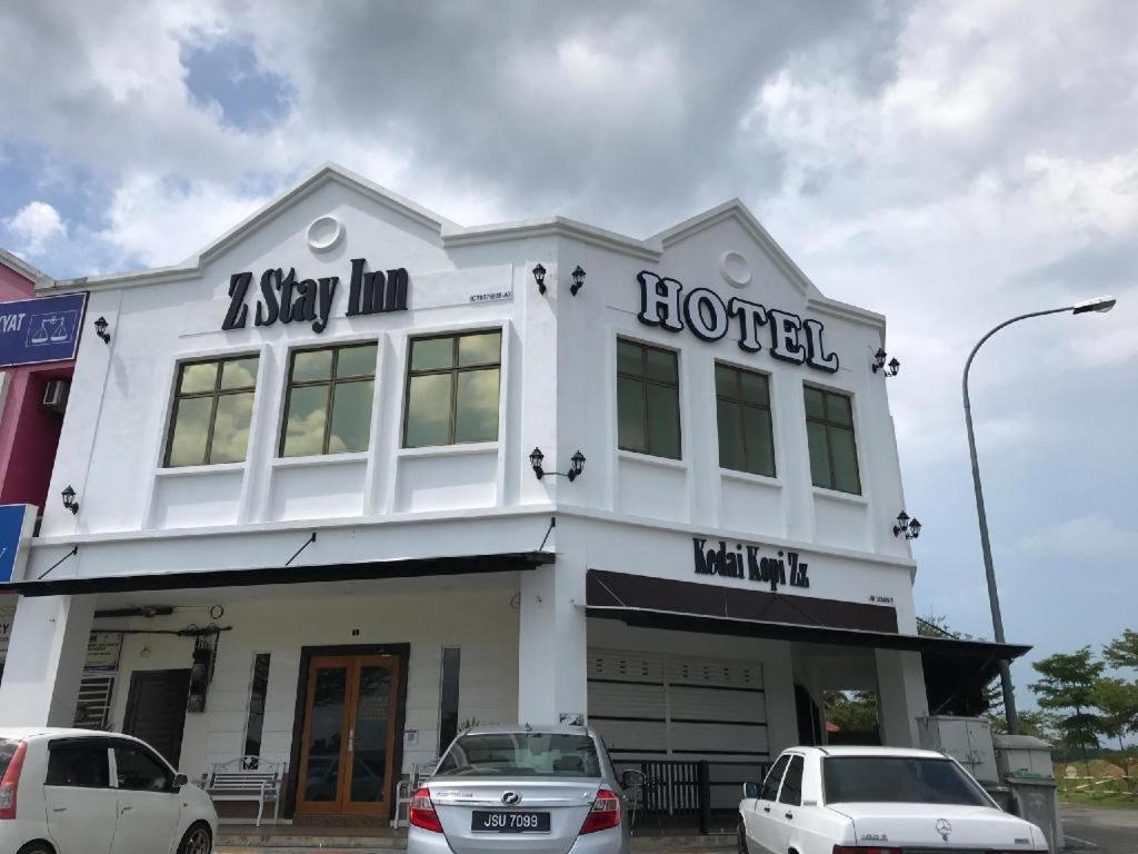 Oyo 90506 Z Stay Inn Hotel Simpang Renggam Εξωτερικό φωτογραφία